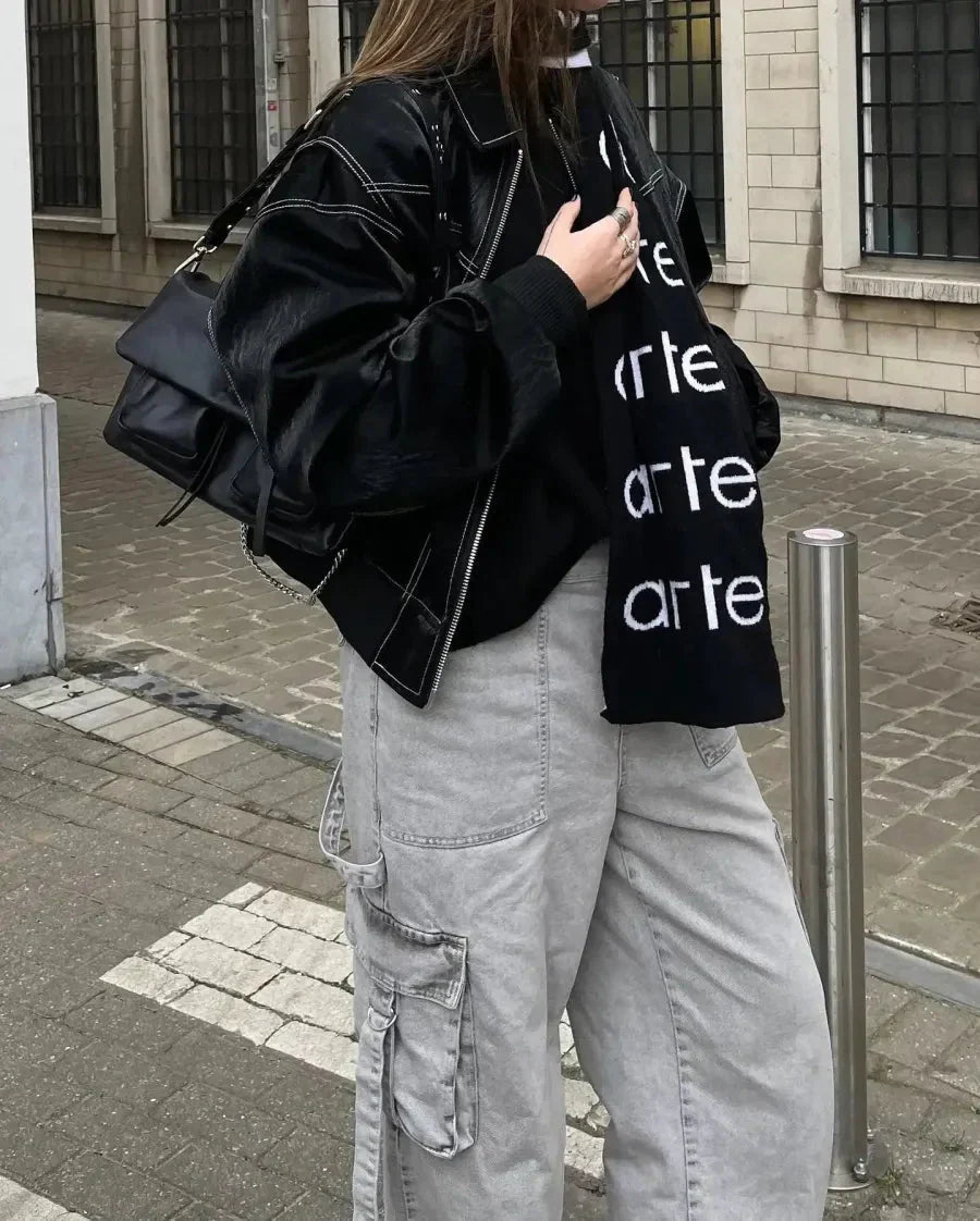 Livy | Oversized Streetstyle Jas met Contrasterende Stiksels